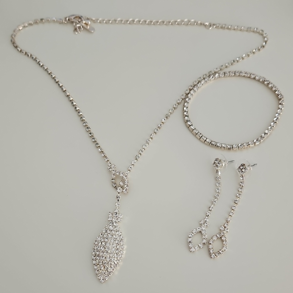 Elegant Silver Costume Jewelry Set